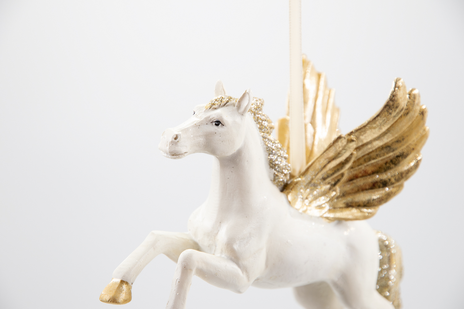 Good Will Jump Pegasus Unicorn Christbaumschmuck