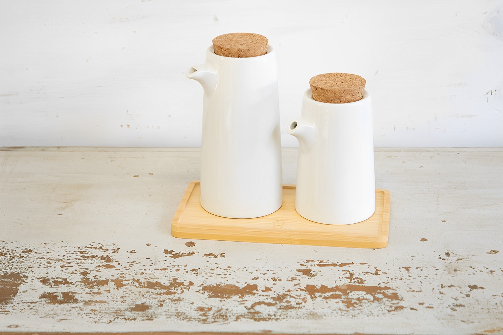 Essig- & Ölflasche Set mit Holzplatte weiß Landhausstil 