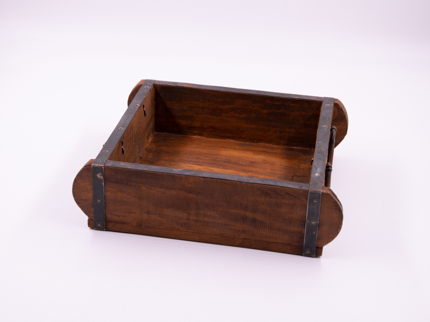 Kasten Ziegelform Holz braun mit Griffen Industriestil Landhausstil 