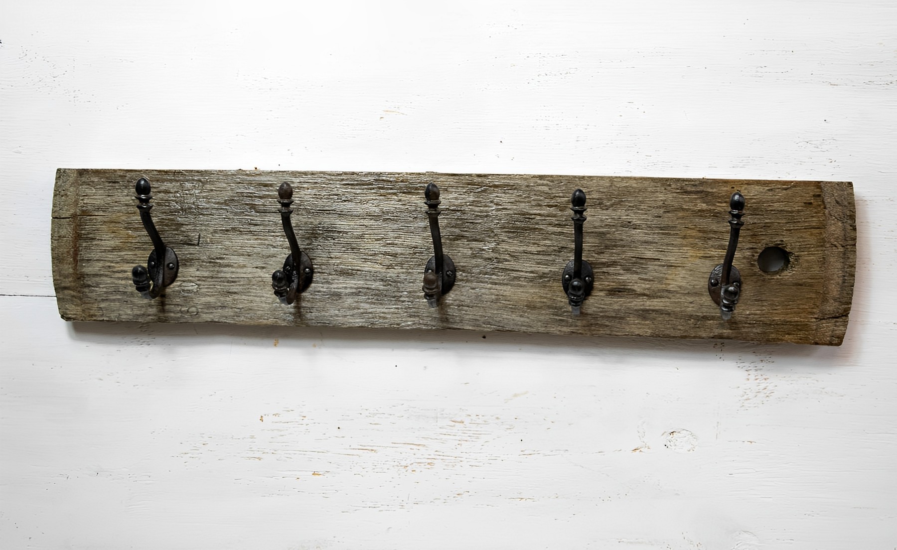 Garderobe Hakenleiste Rustikal Vintage Antik mit 5 schwarzen Haken Garderobe Hakenleiste Rustikal Vintage Antik mit 5 schwarzen Haken