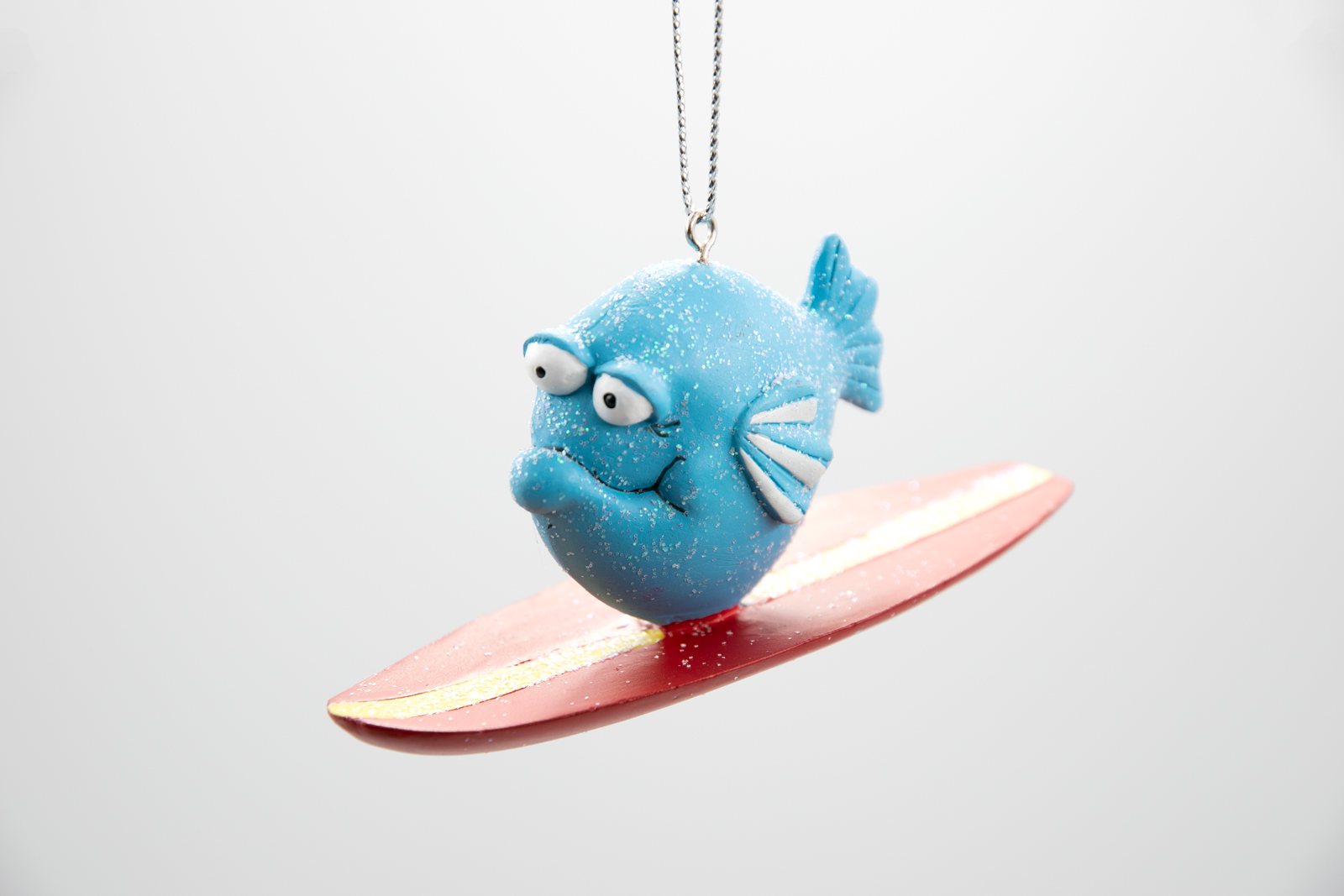 Fisch auf Surfbrett Christbaumschmuck