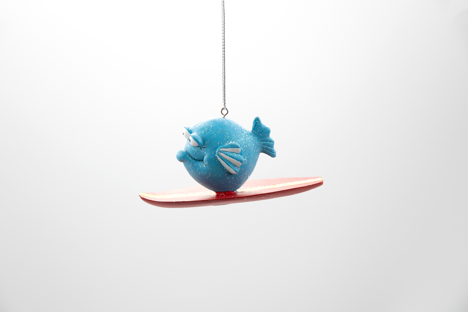 Fisch auf Surfbrett Christbaumschmuck