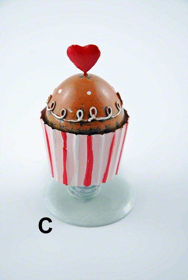 Gisela Graham Cupcake Wobbler